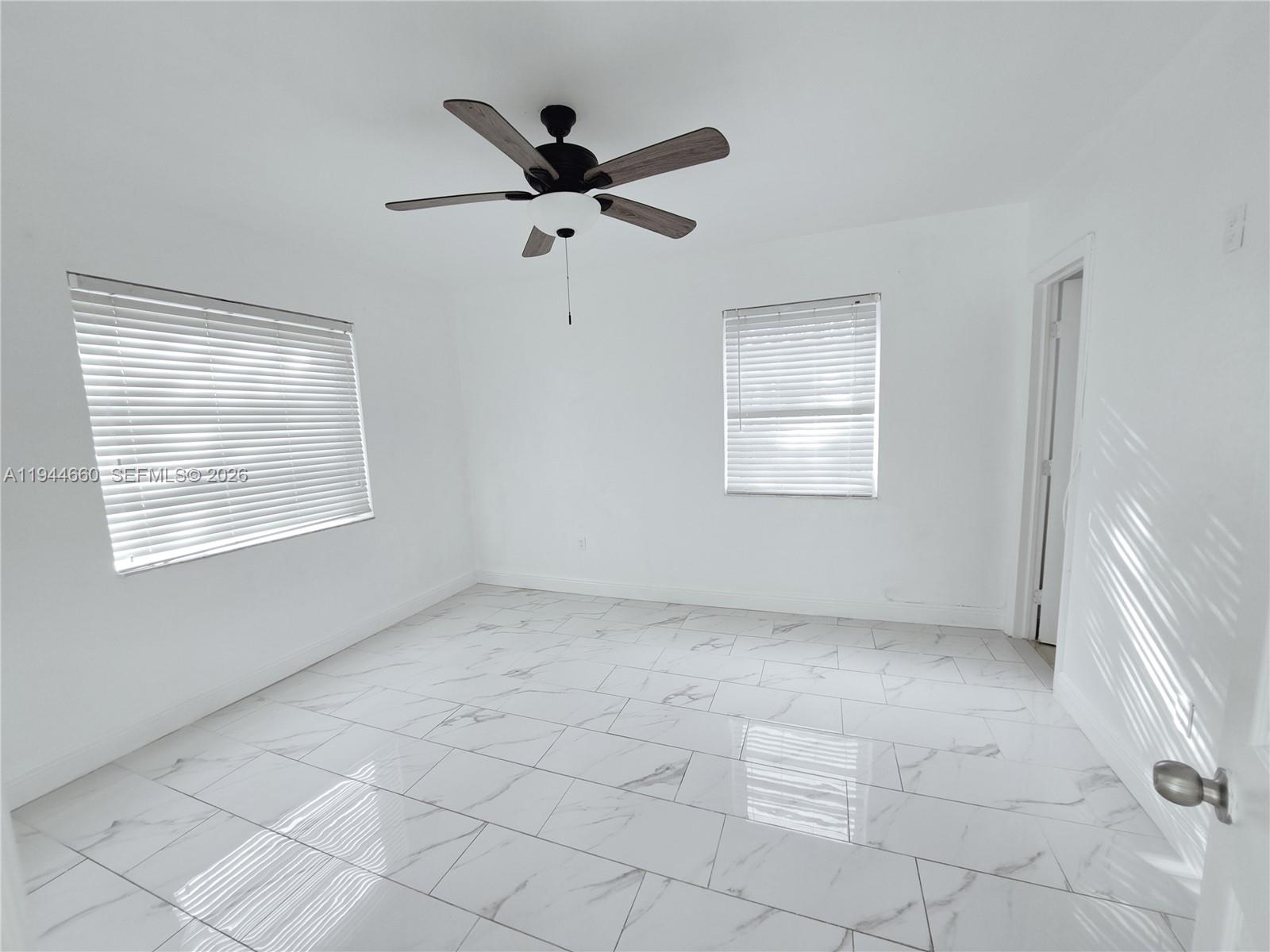 PARKERS SHORES - Residential