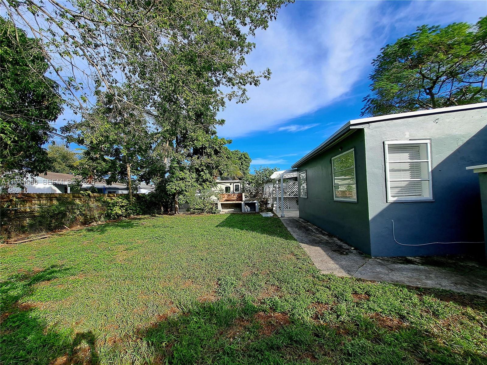PARKERS SHORES - Residential