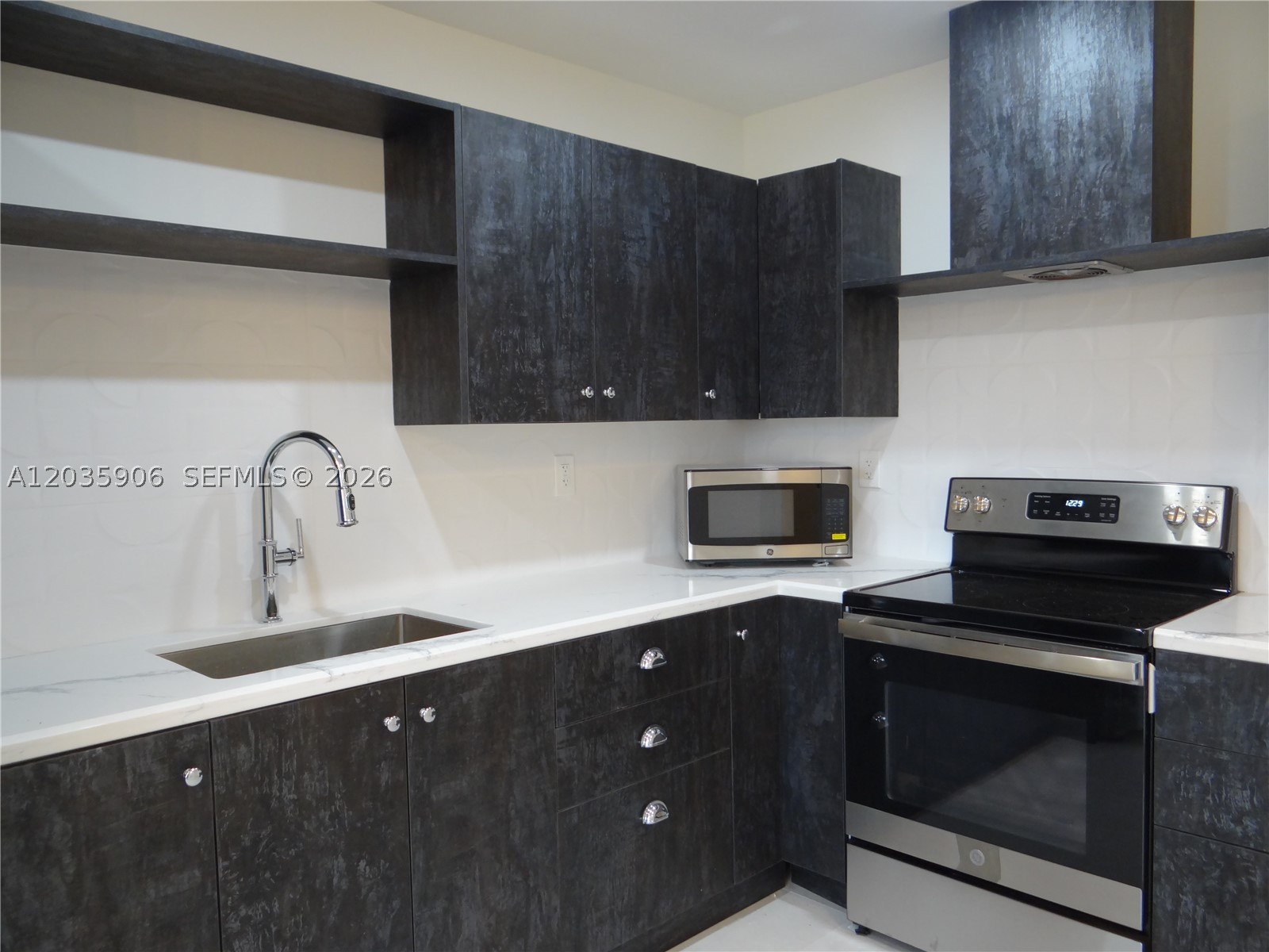 REED LAND CO - Residential Lease