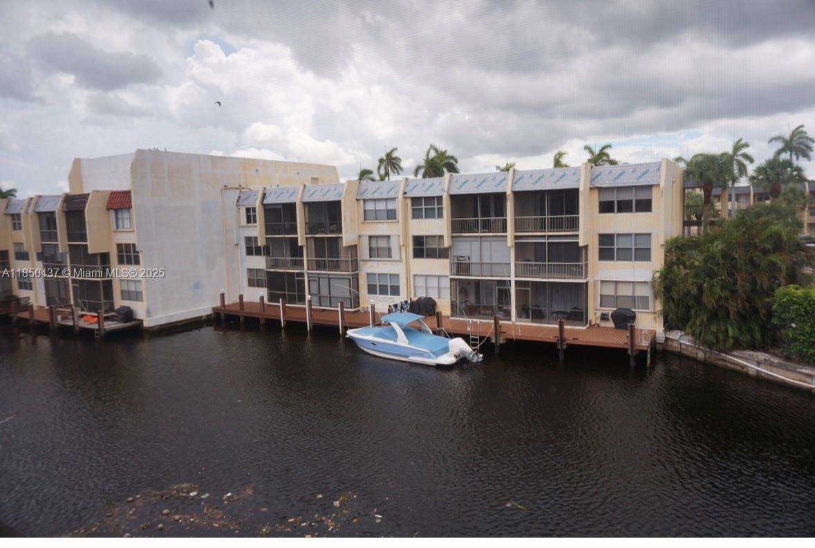 ISLAND CLUB THREE CONDO - Residential