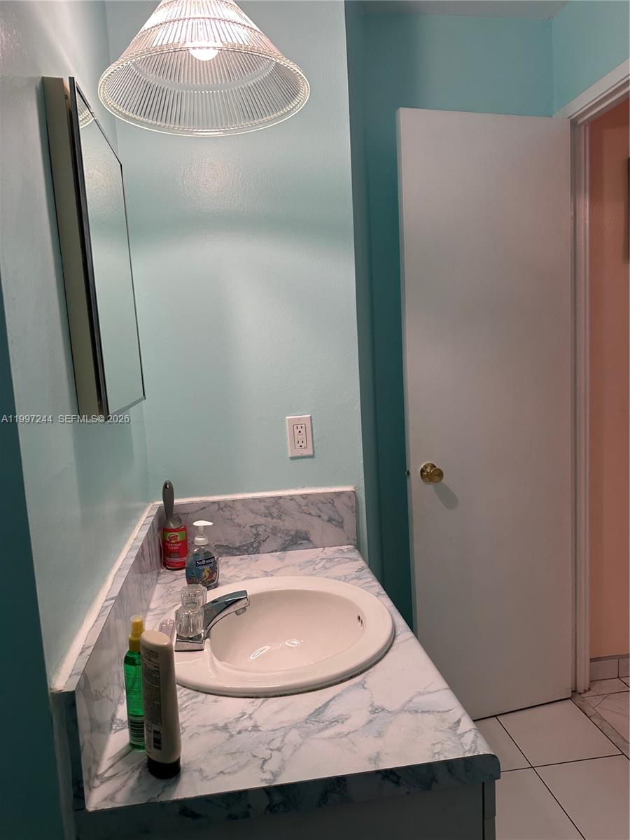 FAIRWAYS ROYALE CONDO - Residential