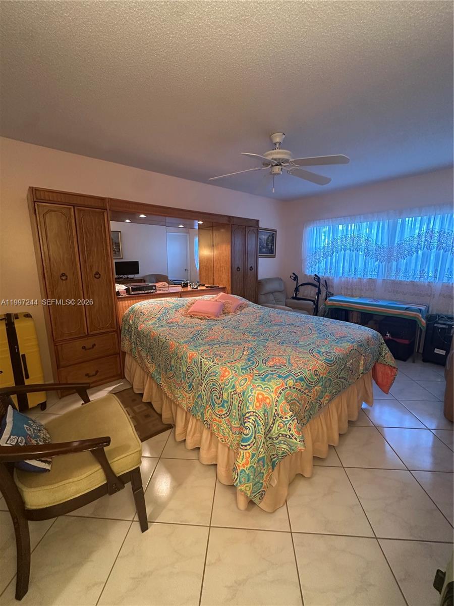FAIRWAYS ROYALE CONDO - Residential