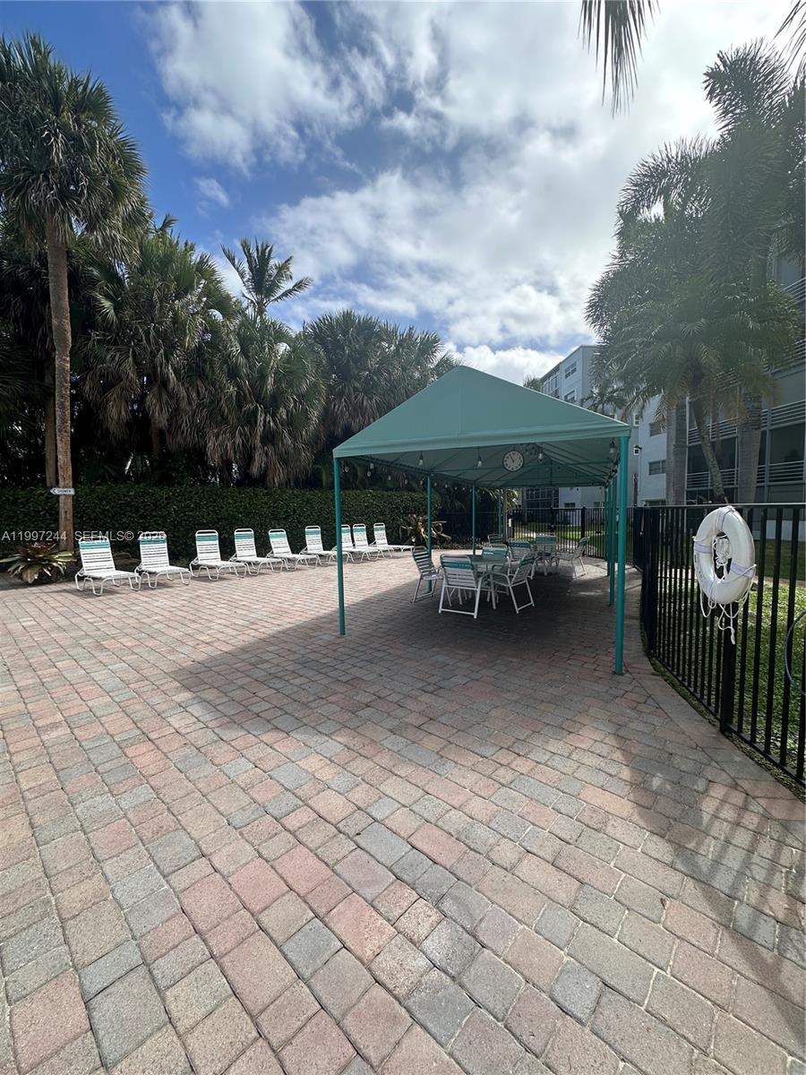 FAIRWAYS ROYALE CONDO - Residential