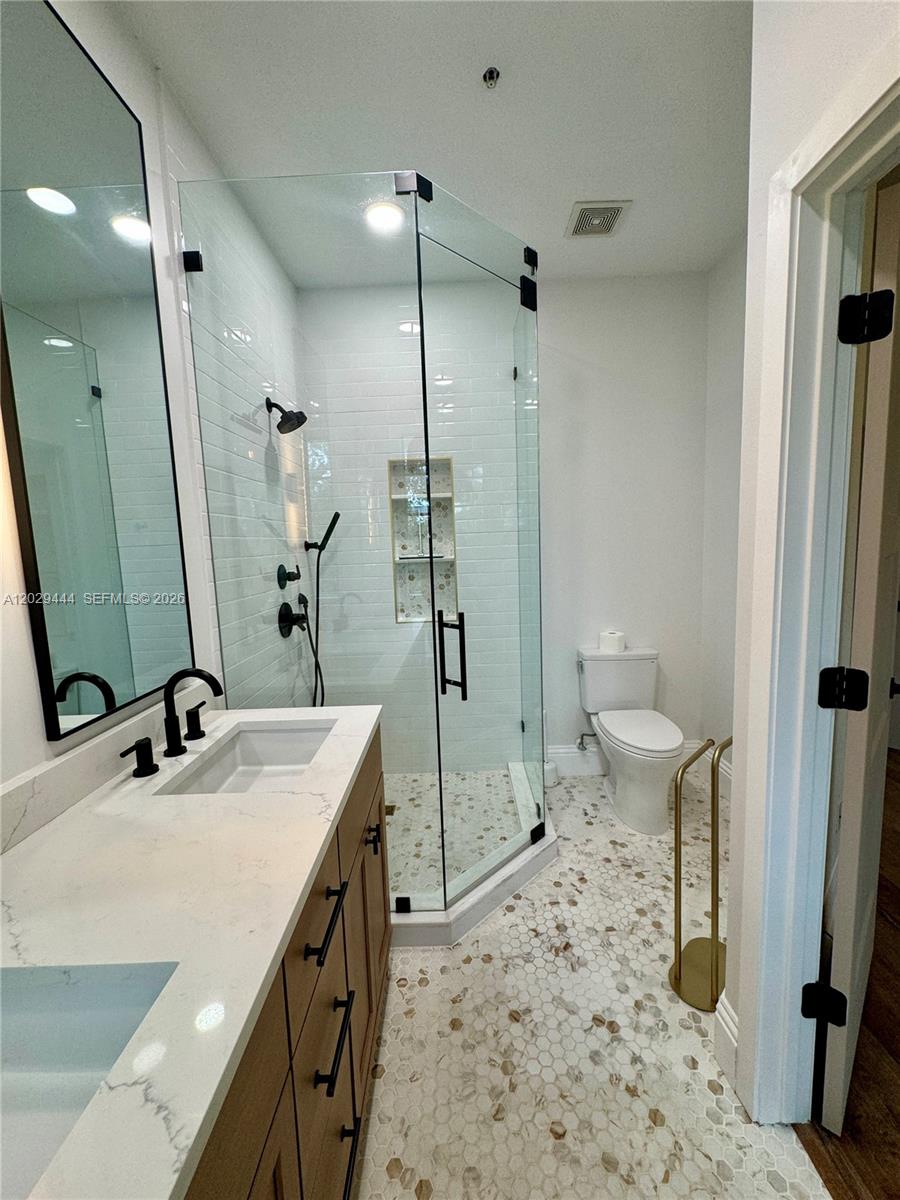 FAIRFIELD GARDENS - Residential Lease