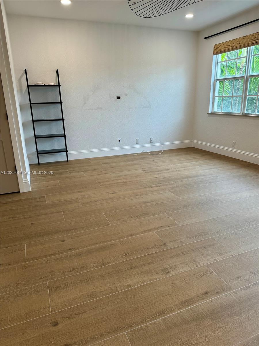 FAIRFIELD GARDENS - Residential Lease