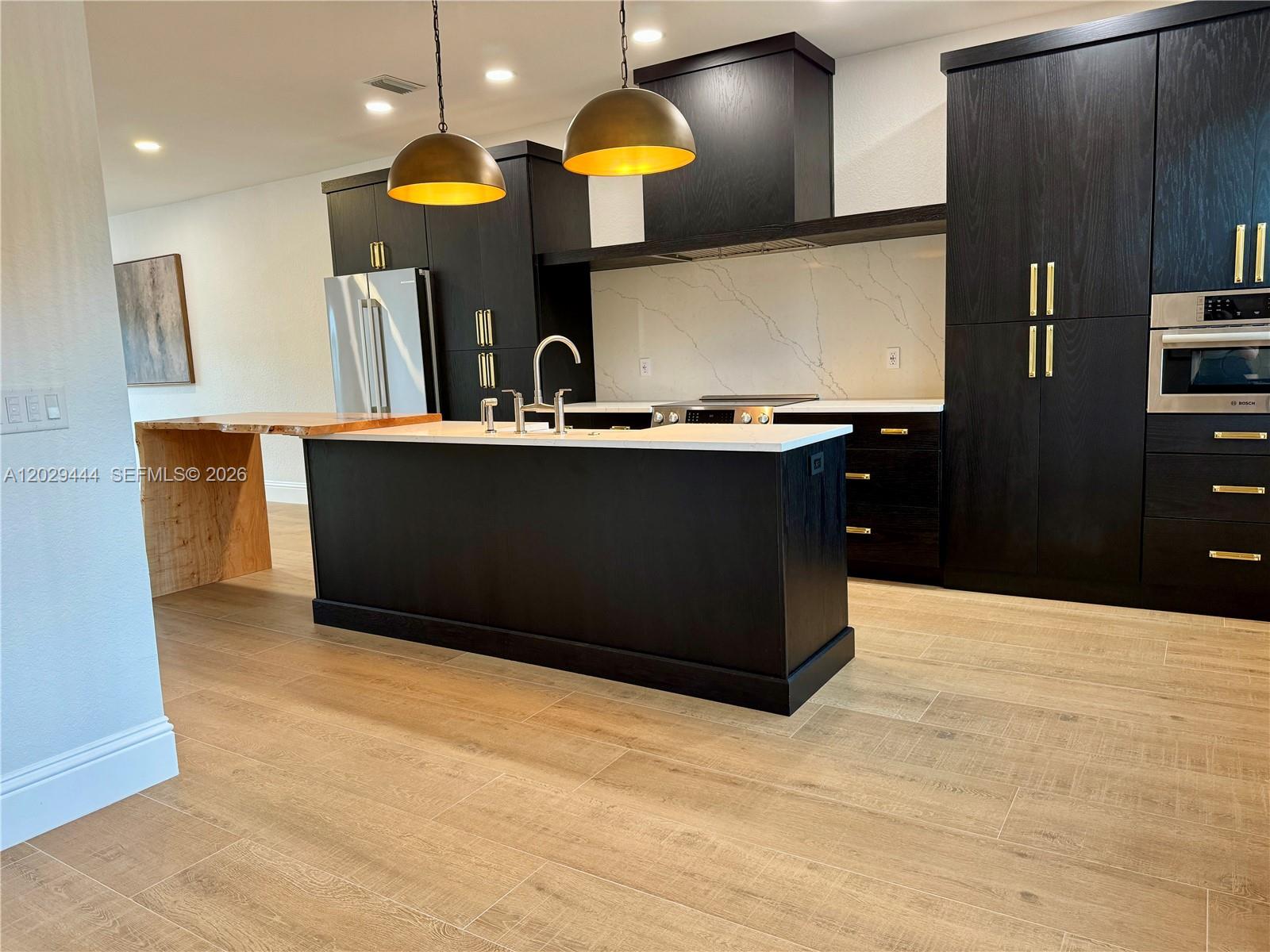 FAIRFIELD GARDENS - Residential Lease