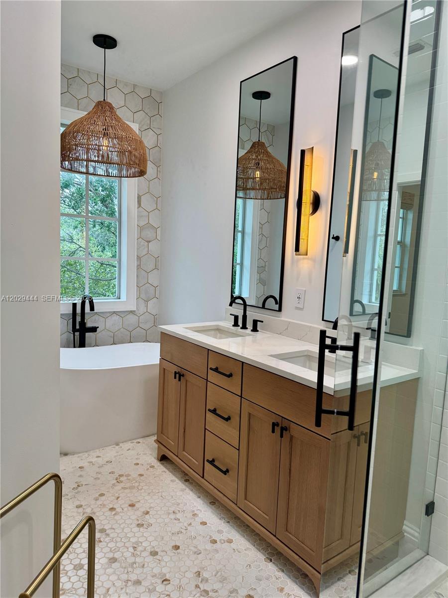 FAIRFIELD GARDENS - Residential Lease