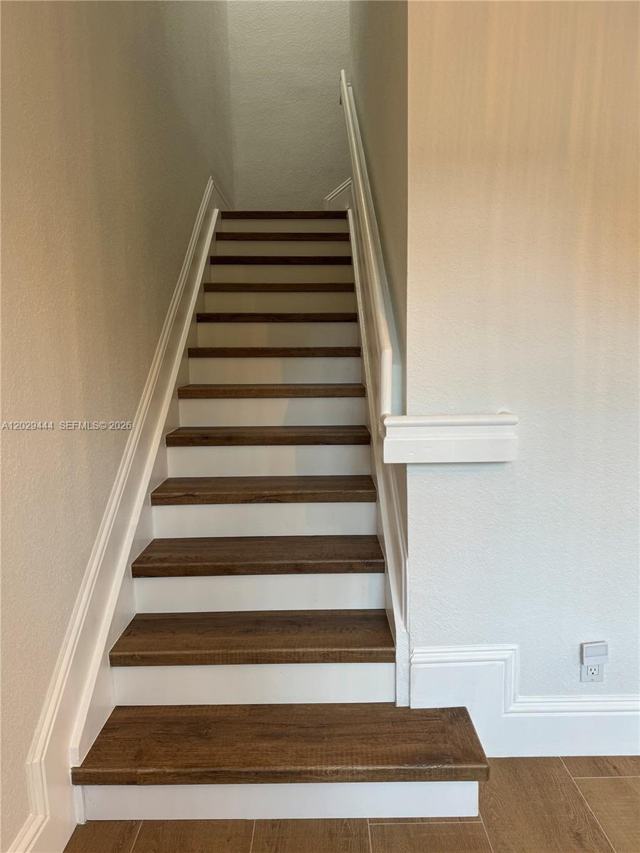FAIRFIELD GARDENS - Residential Lease