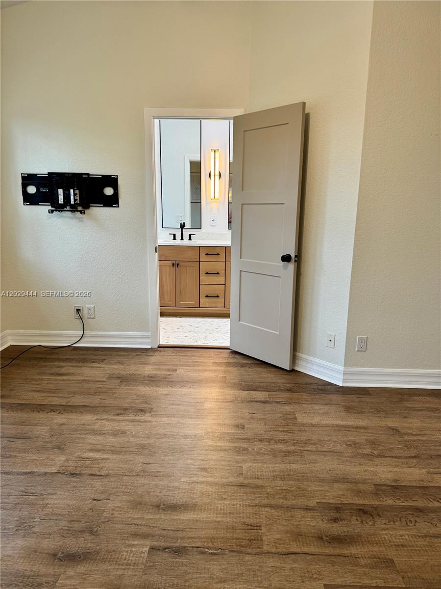 FAIRFIELD GARDENS - Residential Lease