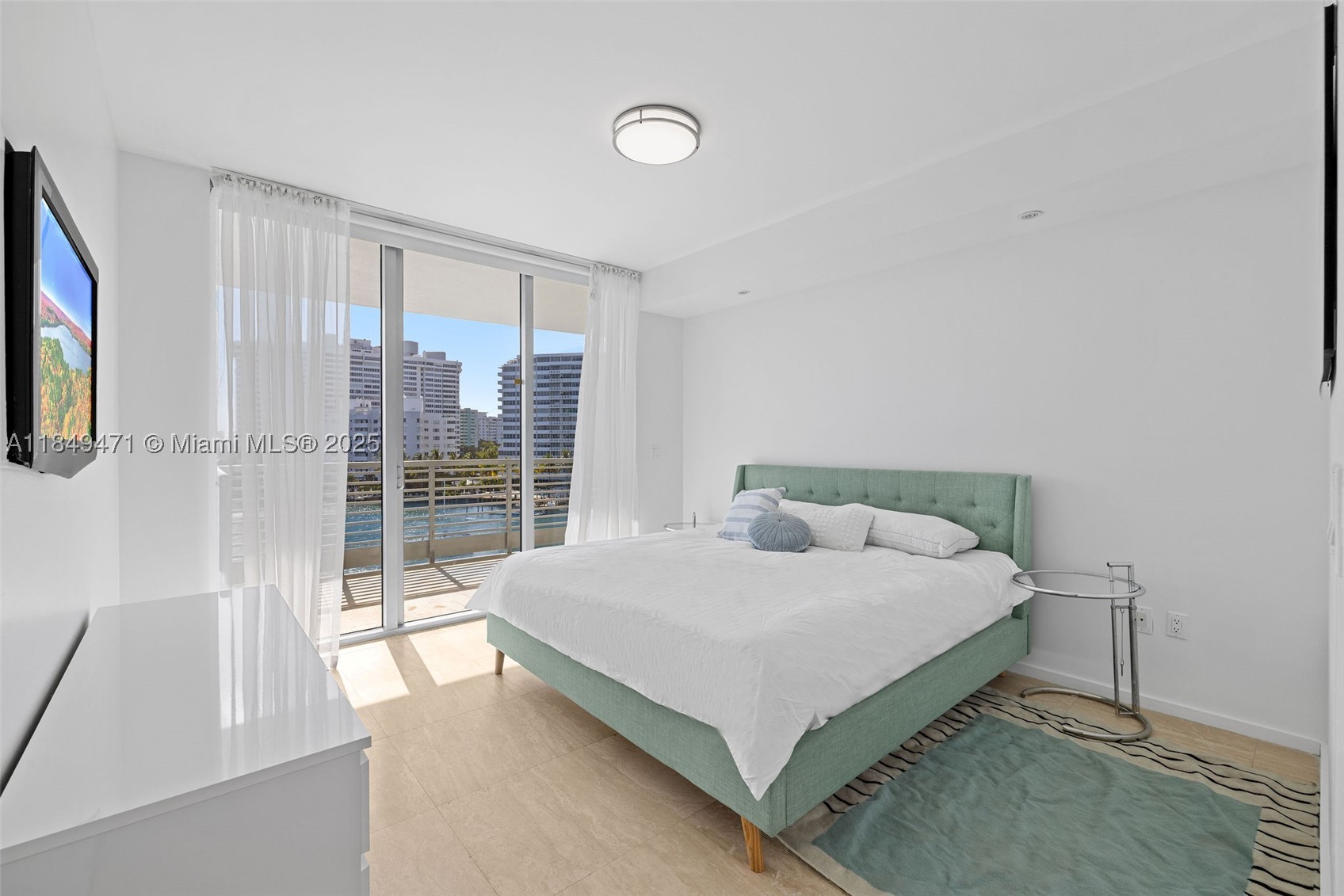 CAPRI SOUTH BEACH CONDO - Residential