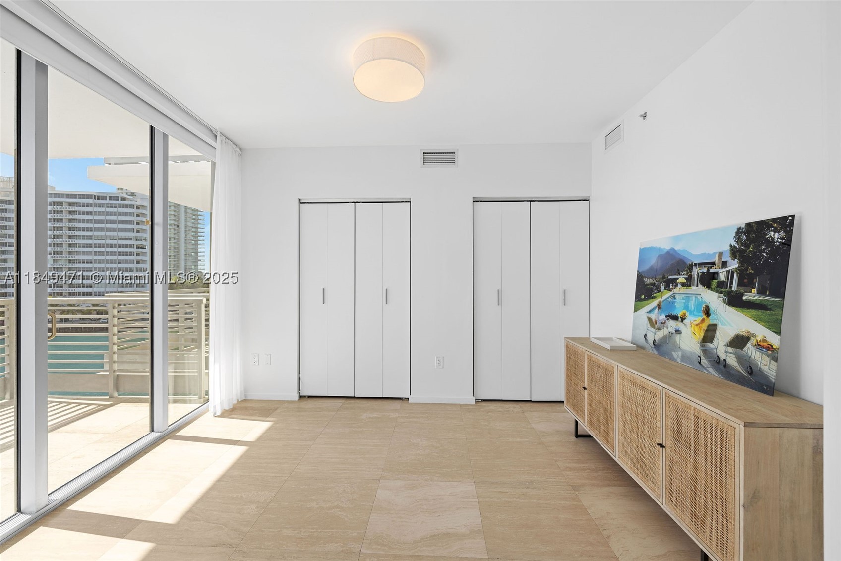 CAPRI SOUTH BEACH CONDO - Residential