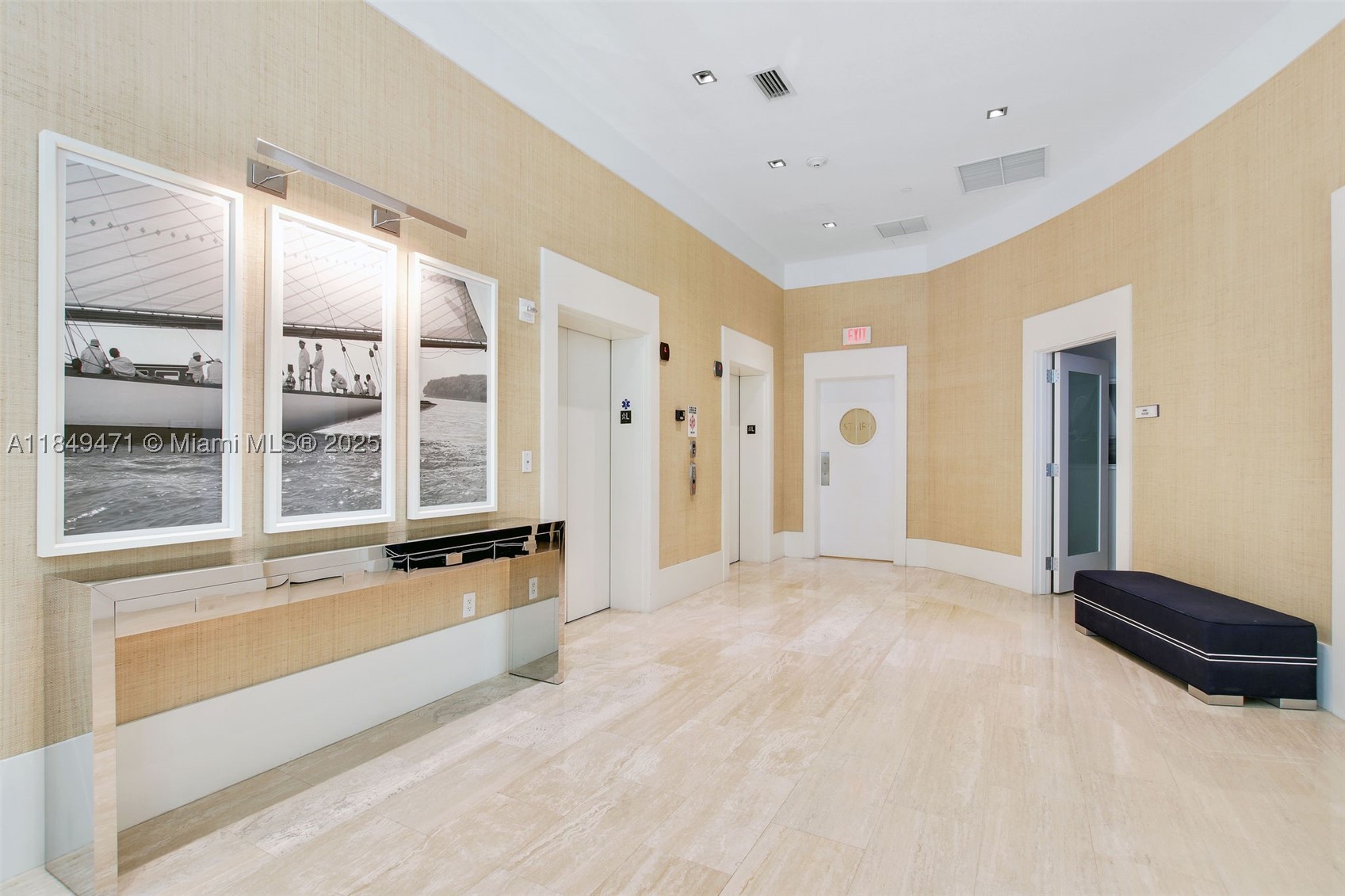 CAPRI SOUTH BEACH CONDO - Residential