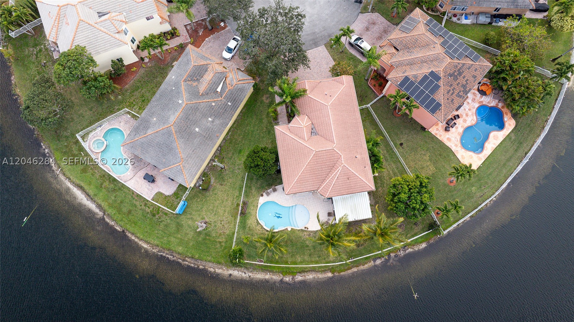 POD 10 AT MONARCH LAKES - Residential