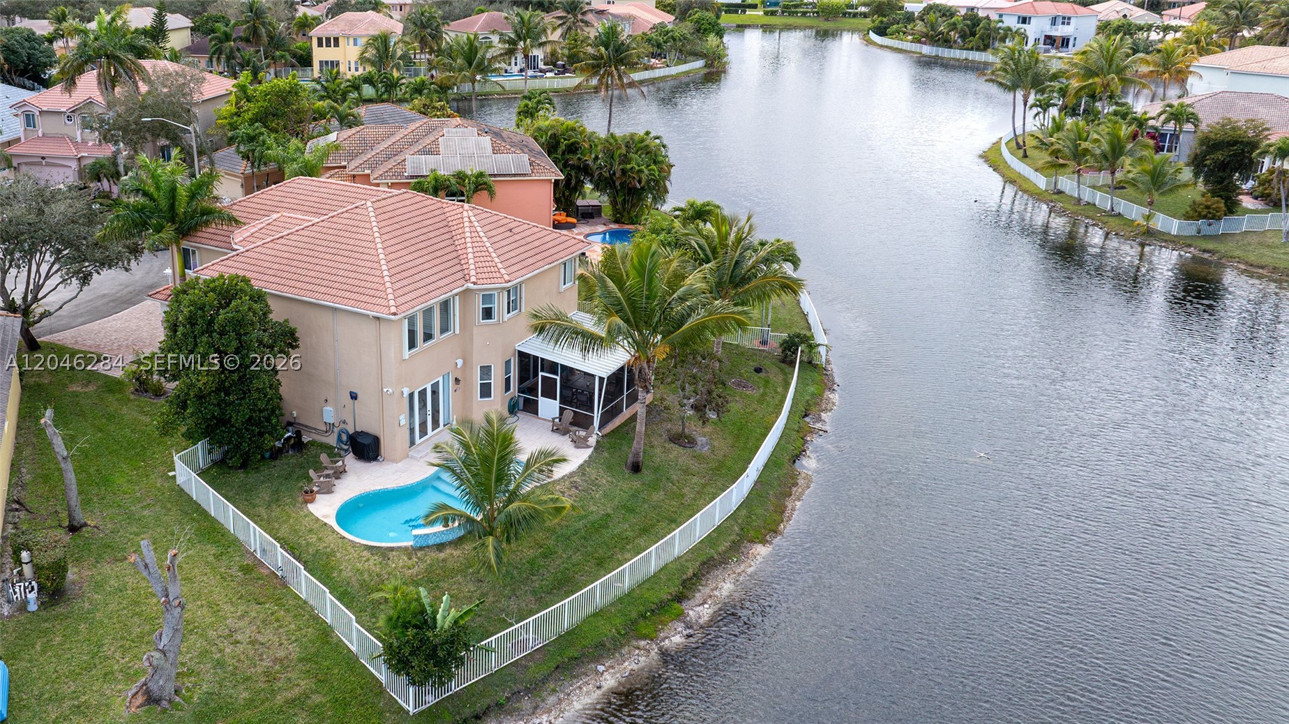 POD 10 AT MONARCH LAKES - Residential