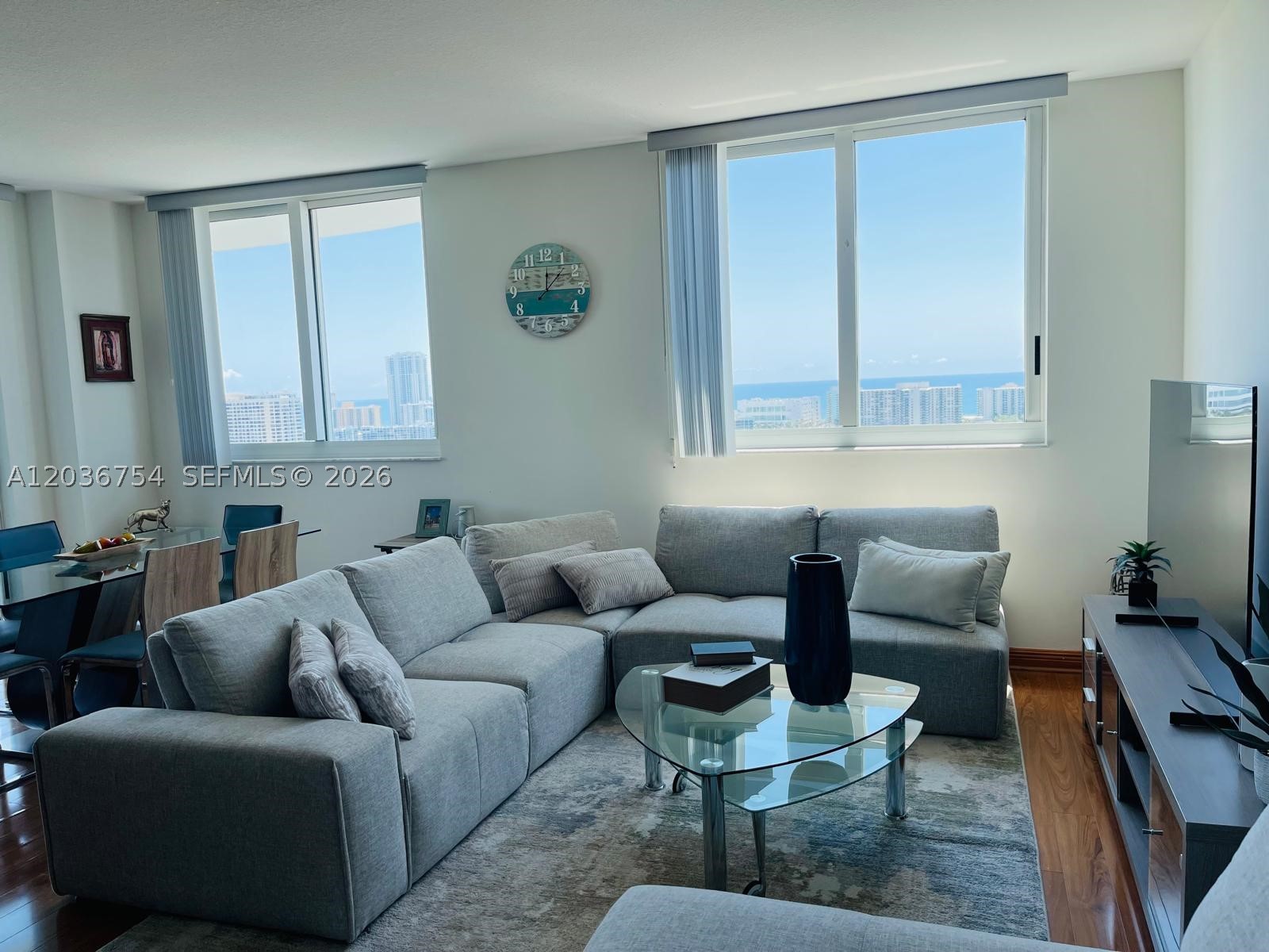 DUO CONDOMINIUM EAST - Residential Lease