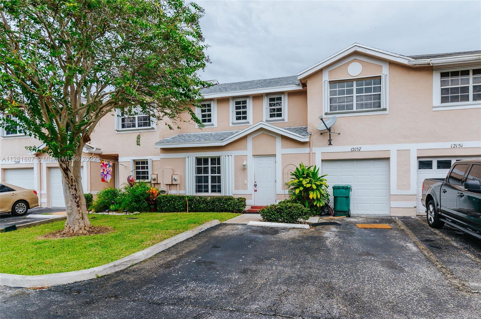 FLAMINGO GARDENS PH 5 - Residential Lease