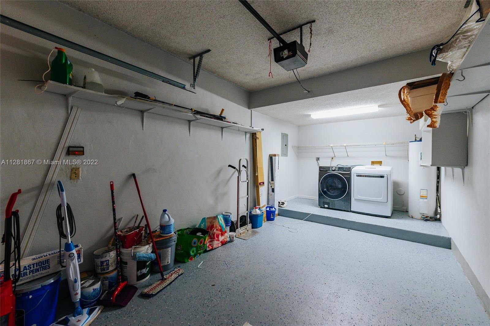 FLAMINGO GARDENS PH 5 - Residential Lease