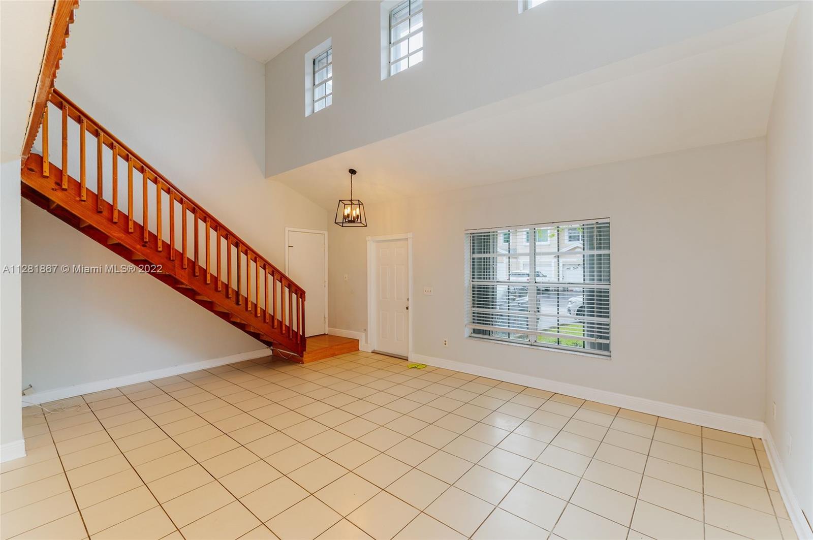 FLAMINGO GARDENS PH 5 - Residential Lease