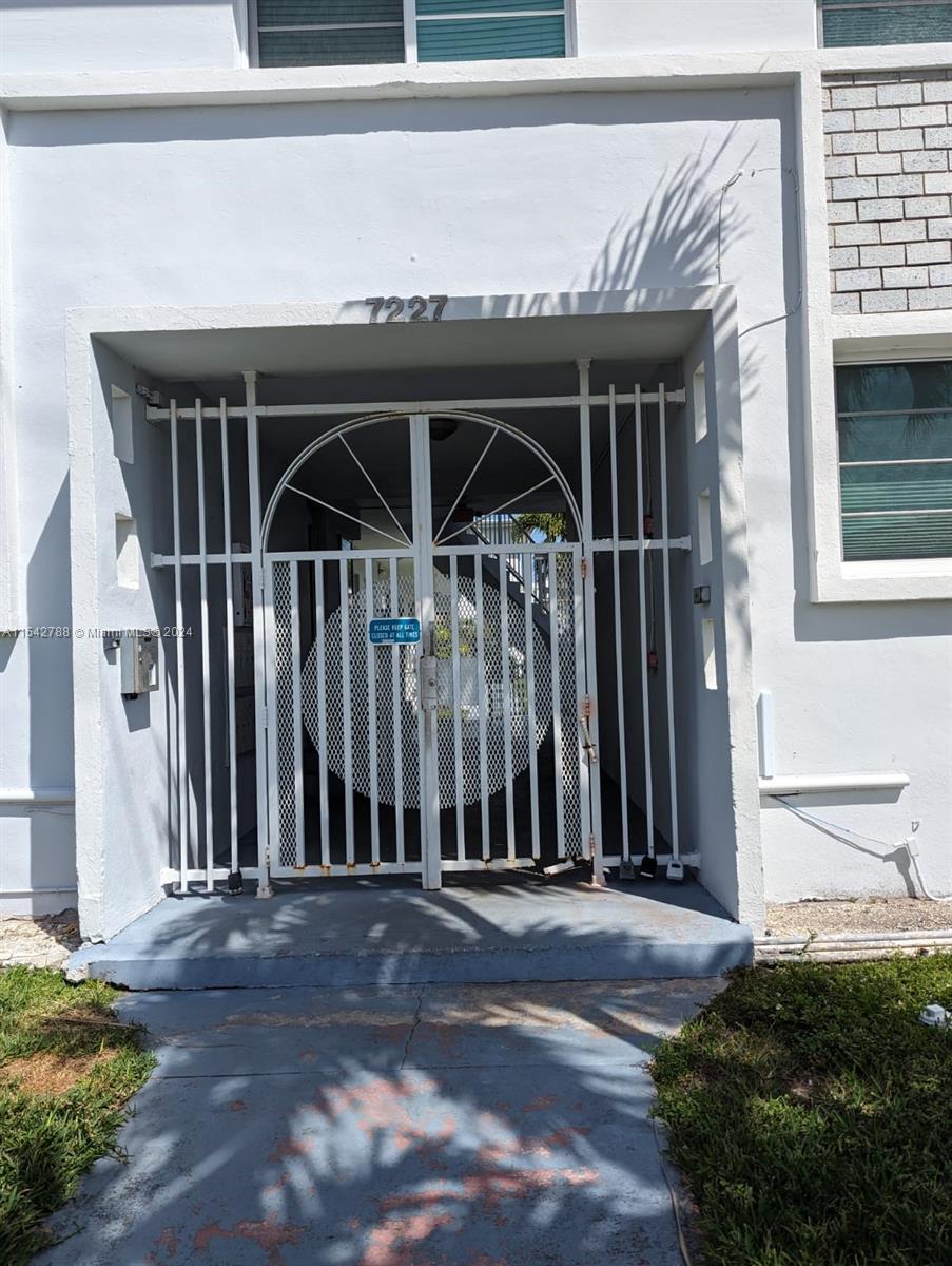 ISLAND POINT SOUTH CONDO - Residential Lease