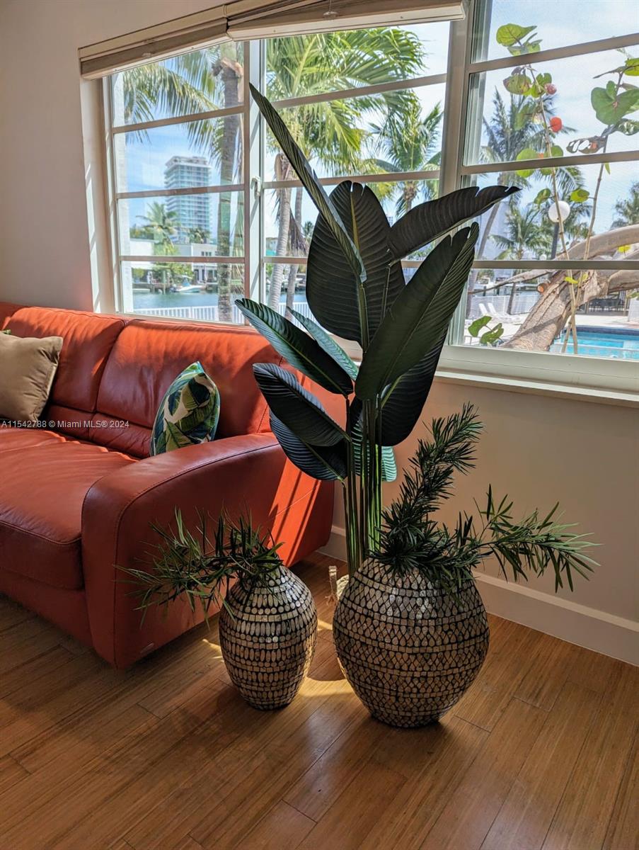 ISLAND POINT SOUTH CONDO - Residential Lease