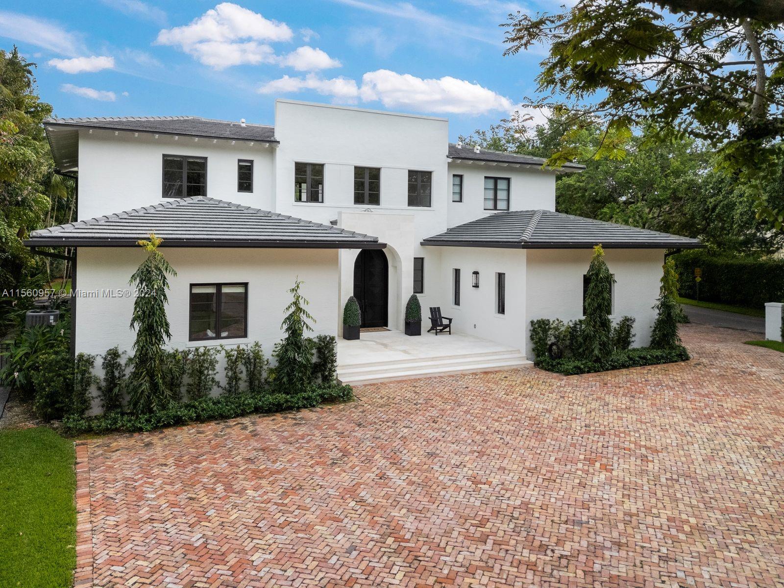 STONEGATE - Residential