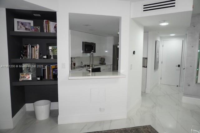 COURVOISIER COURTS CONDO - Residential