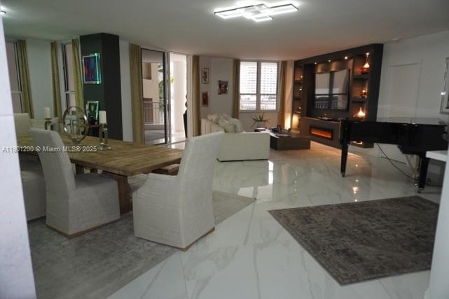 COURVOISIER COURTS CONDO - Residential