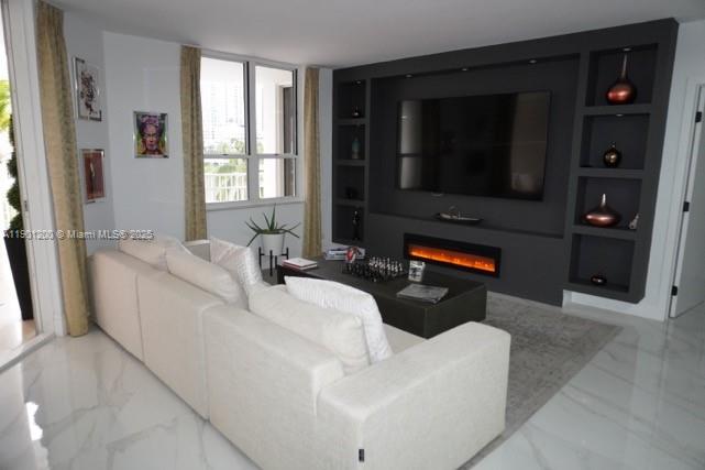 COURVOISIER COURTS CONDO - Residential
