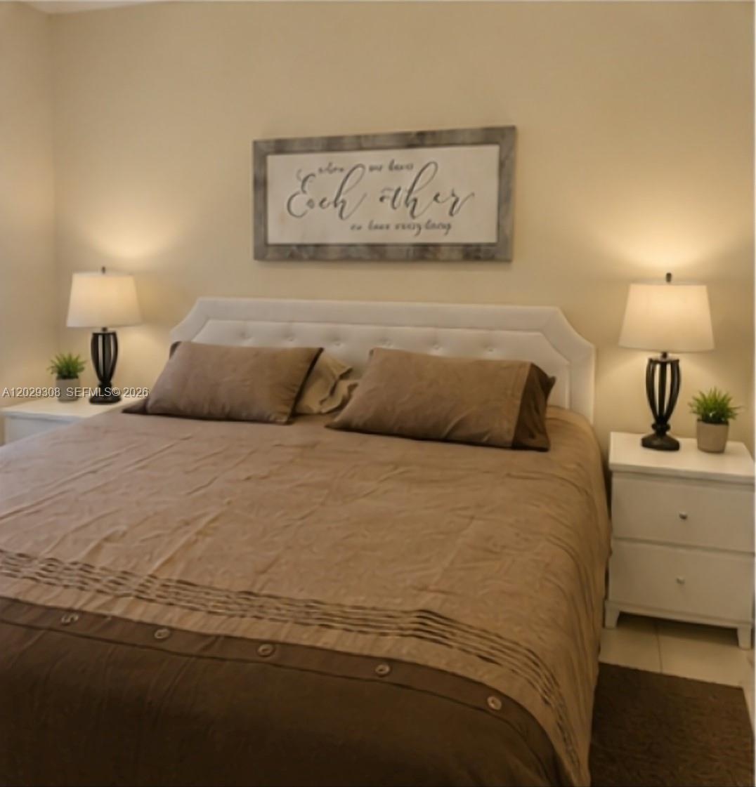 EMERALD COURTS - OPAL CREE - Residential Lease