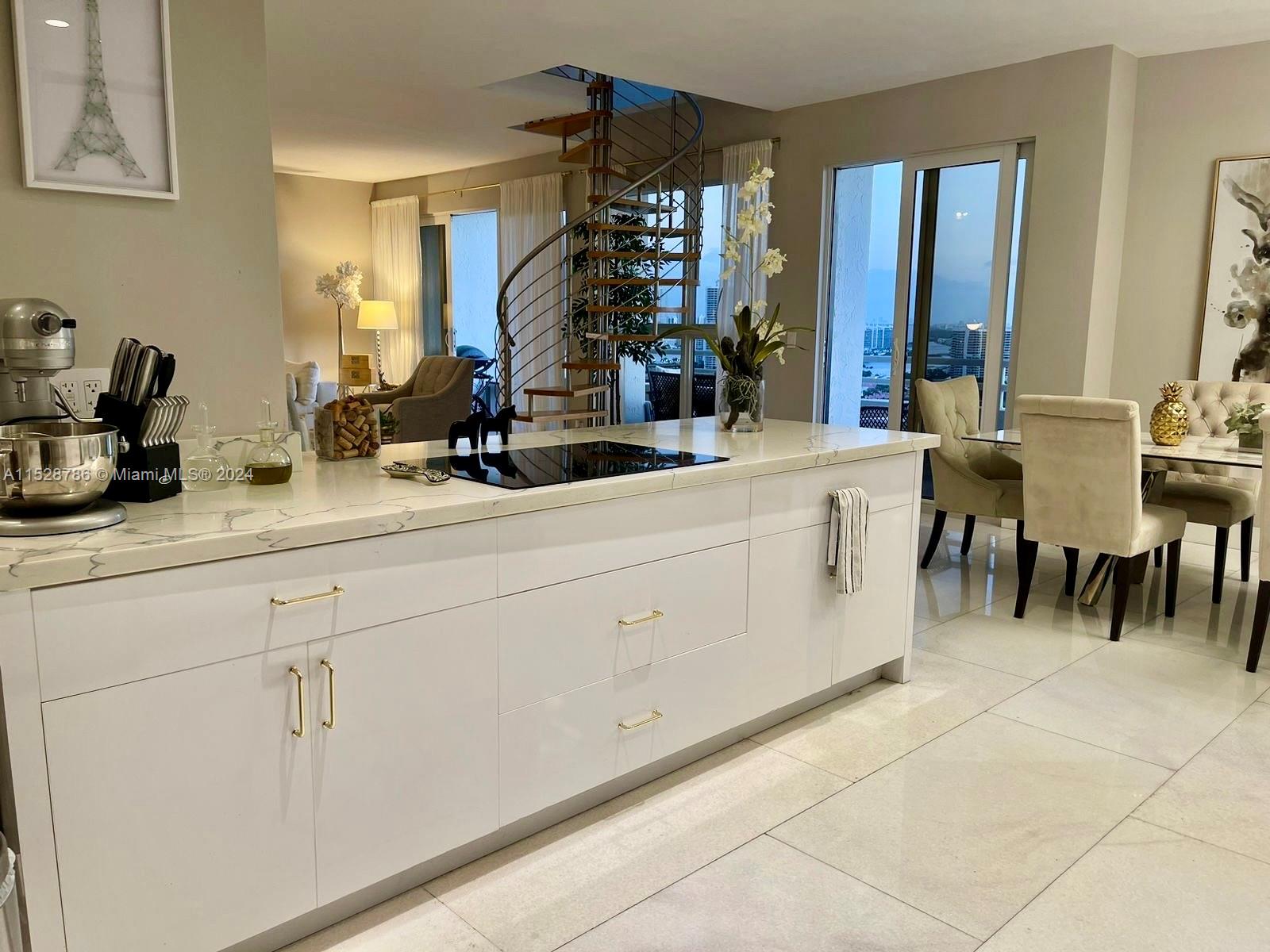DELVISTA TOWERS CONDO - Residential