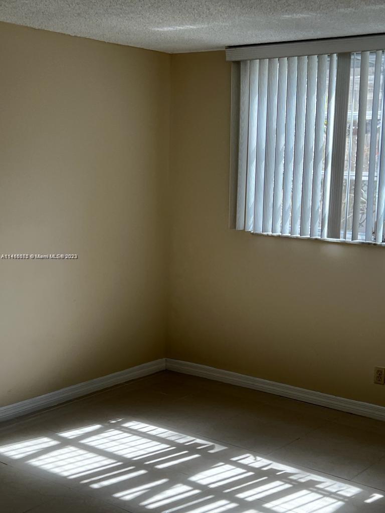 POLYNESIAN GARDENS CONDOM - Residential Lease