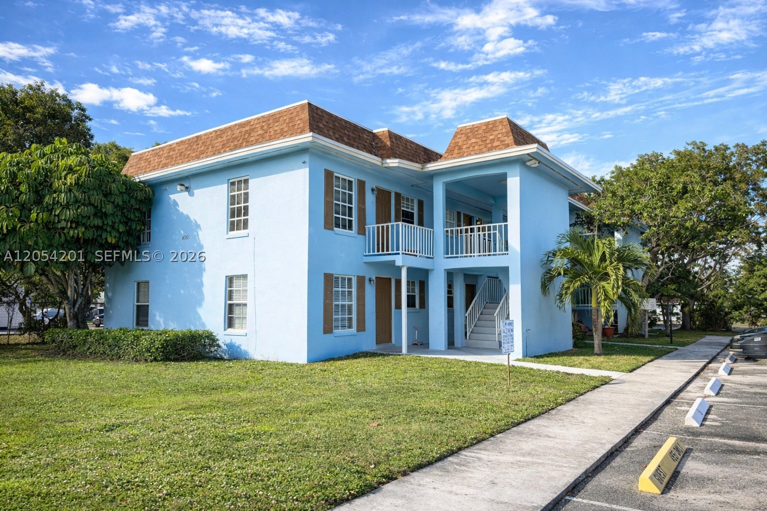 KENTWOOD OF WEDGEWOOD CON - Residential Lease