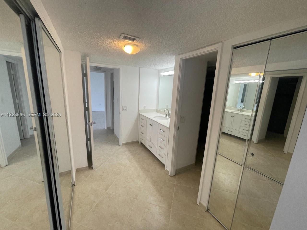 FLAMENCO CONDO TOWER I - Residential
