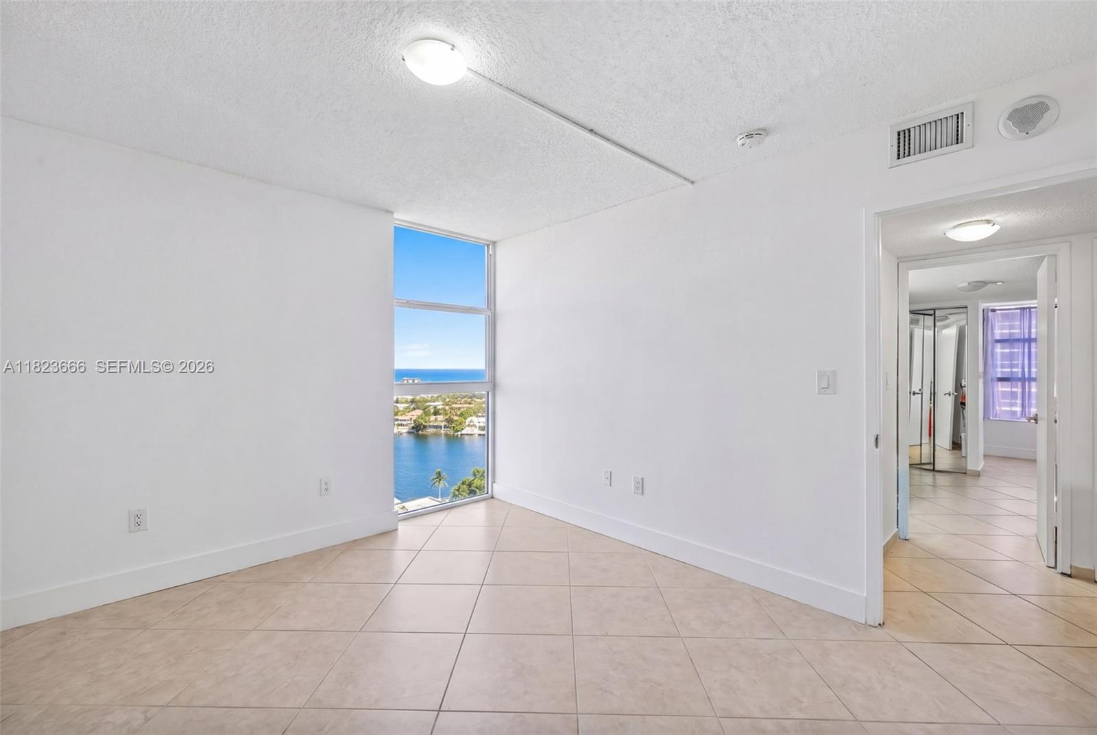 FLAMENCO CONDO TOWER I - Residential