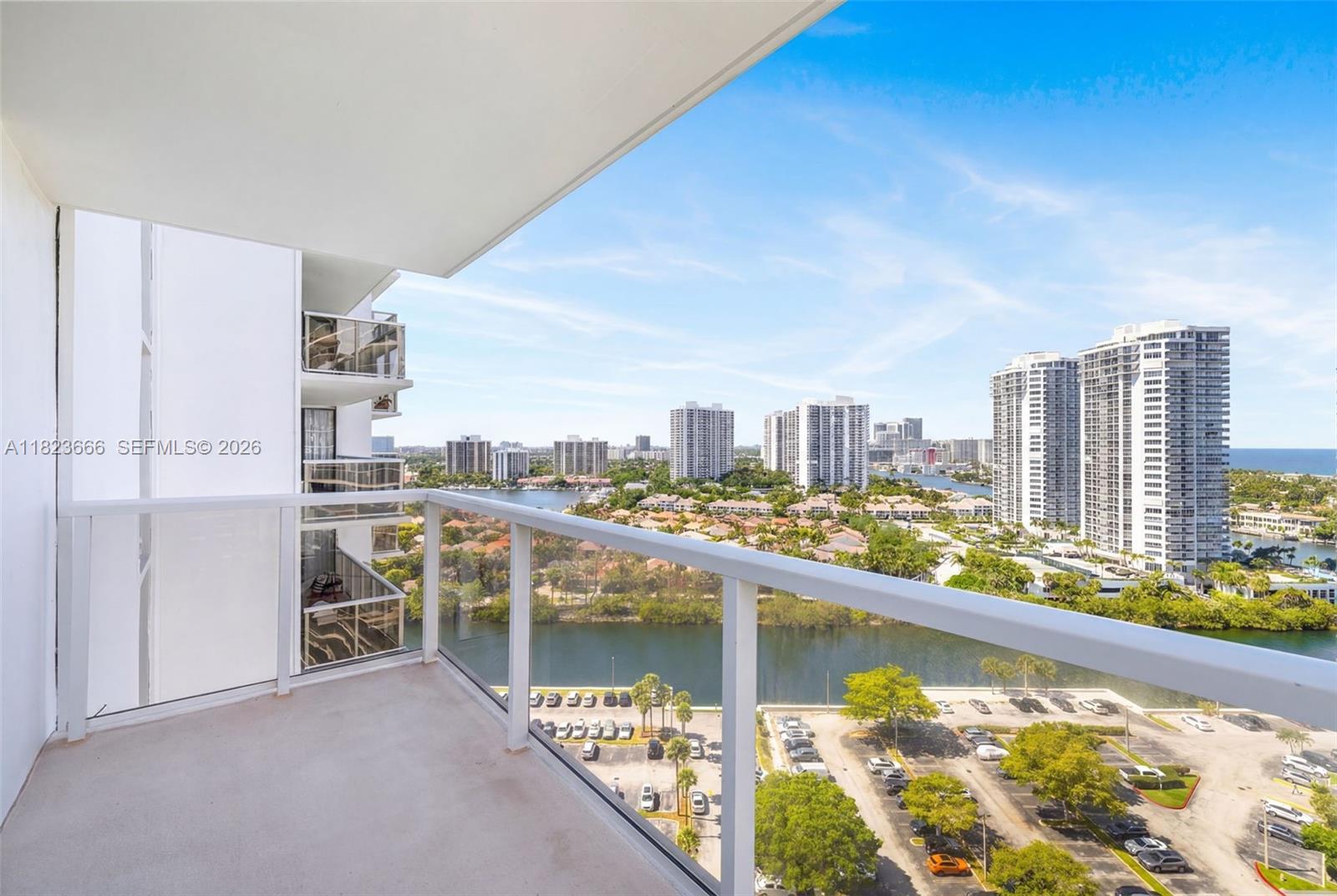 FLAMENCO CONDO TOWER I - Residential