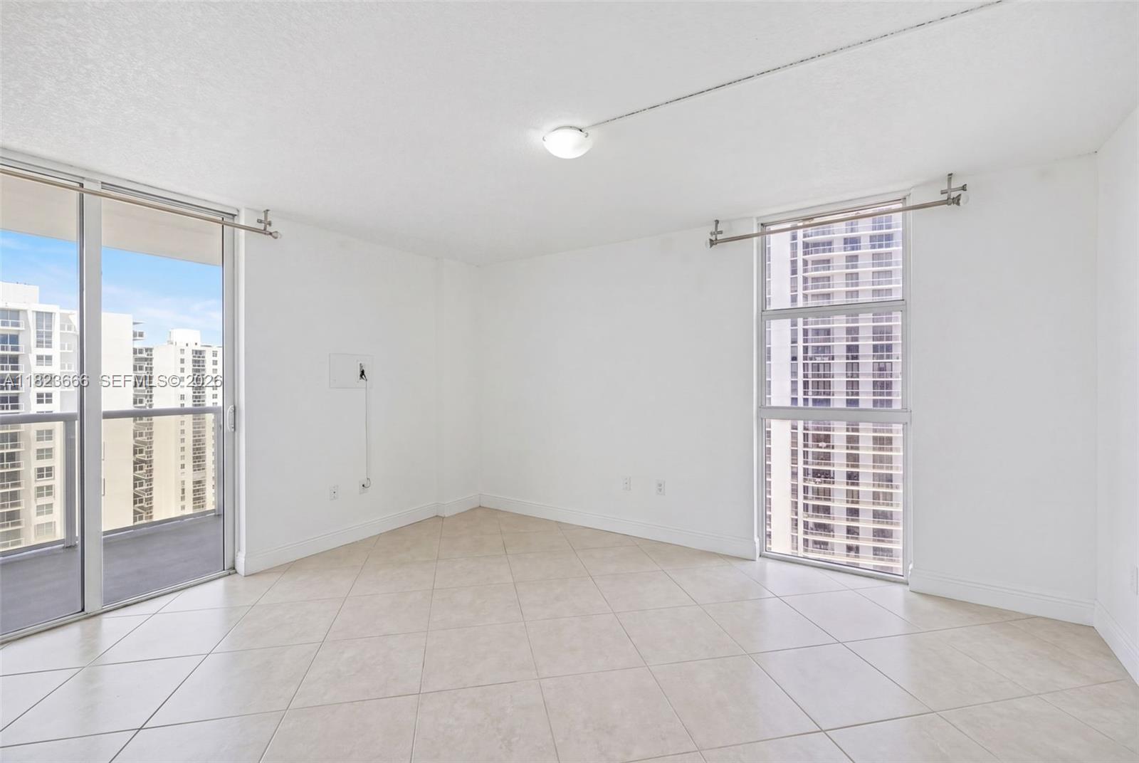 FLAMENCO CONDO TOWER I - Residential