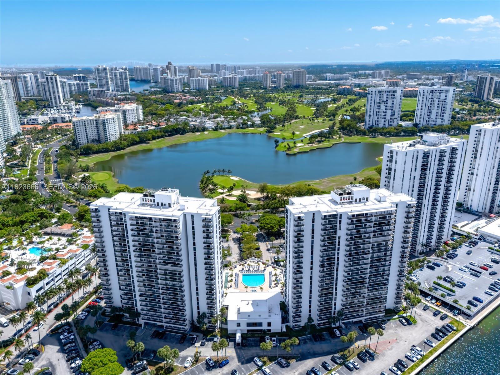 FLAMENCO CONDO TOWER I - Residential