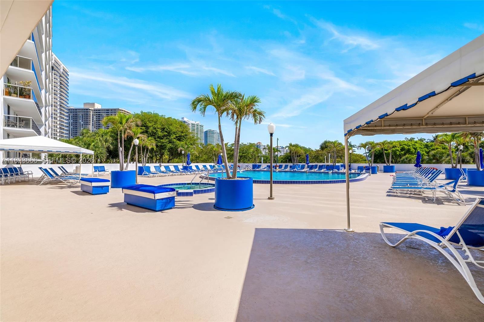 FLAMENCO CONDO TOWER I - Residential