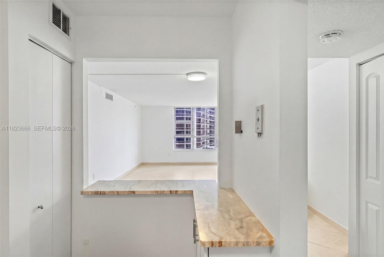 FLAMENCO CONDO TOWER I - Residential