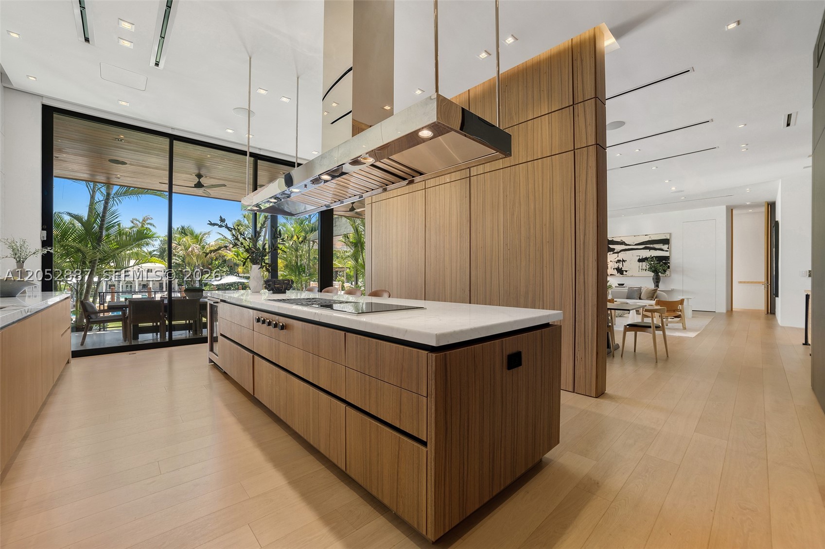 SUNSET ISLANDS-ISLAND NO 3 - Residential Lease