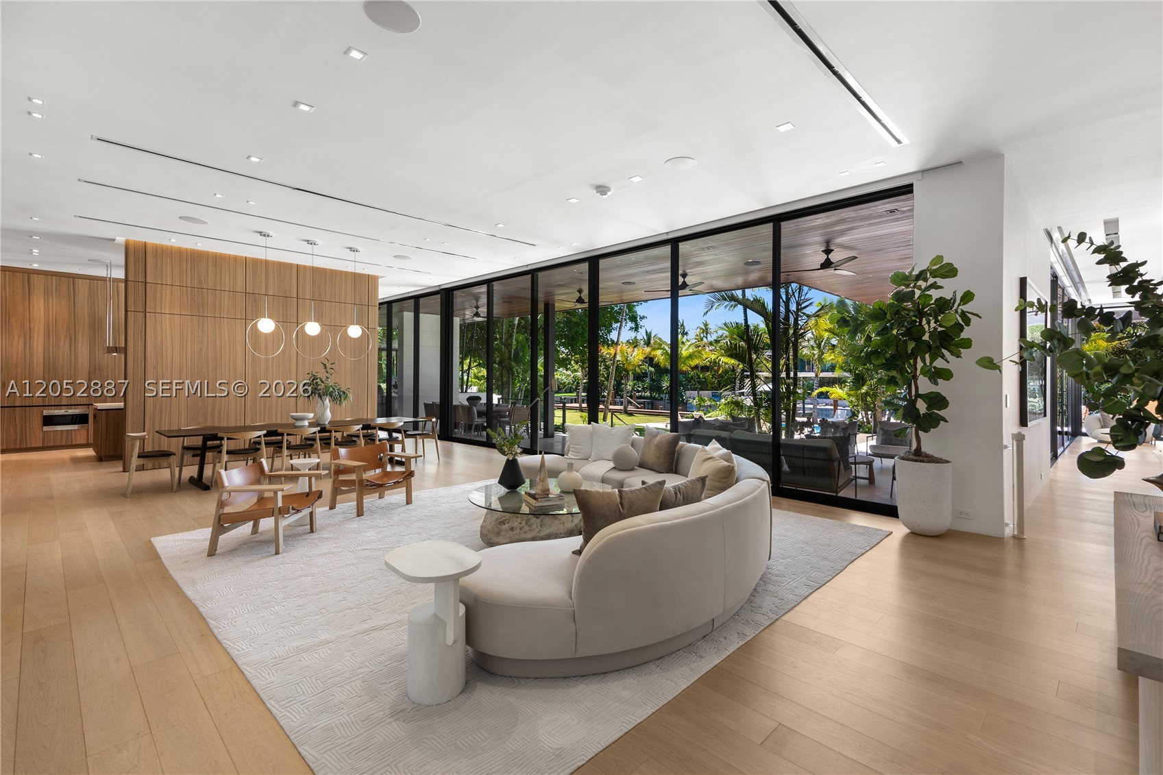 SUNSET ISLANDS-ISLAND NO 3 - Residential Lease