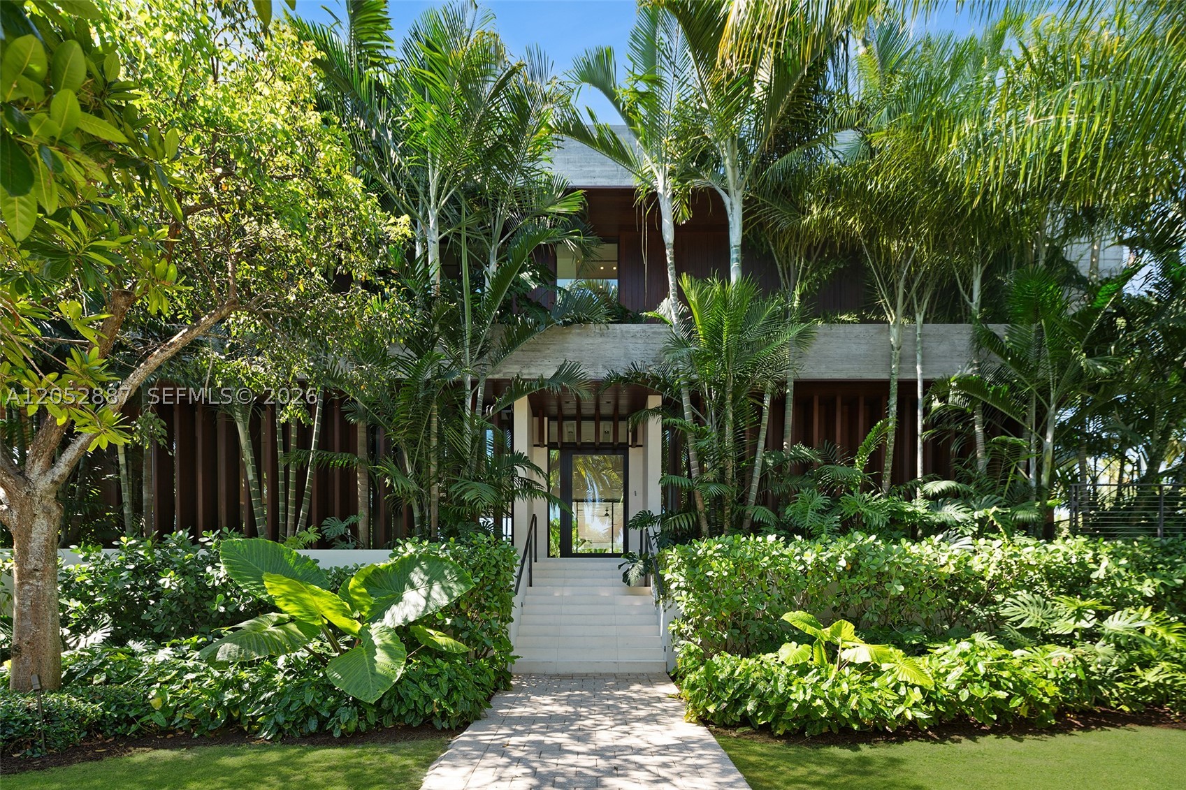 SUNSET ISLANDS-ISLAND NO 3 - Residential Lease