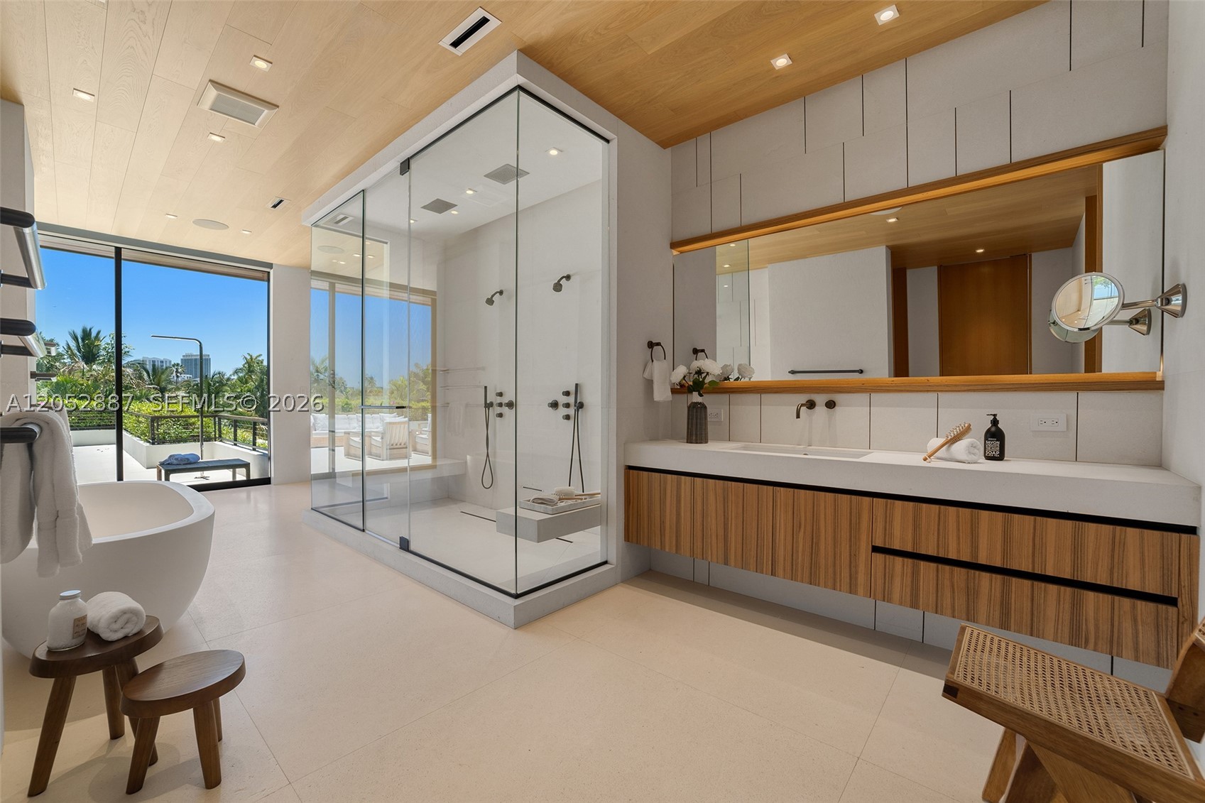 SUNSET ISLANDS-ISLAND NO 3 - Residential Lease