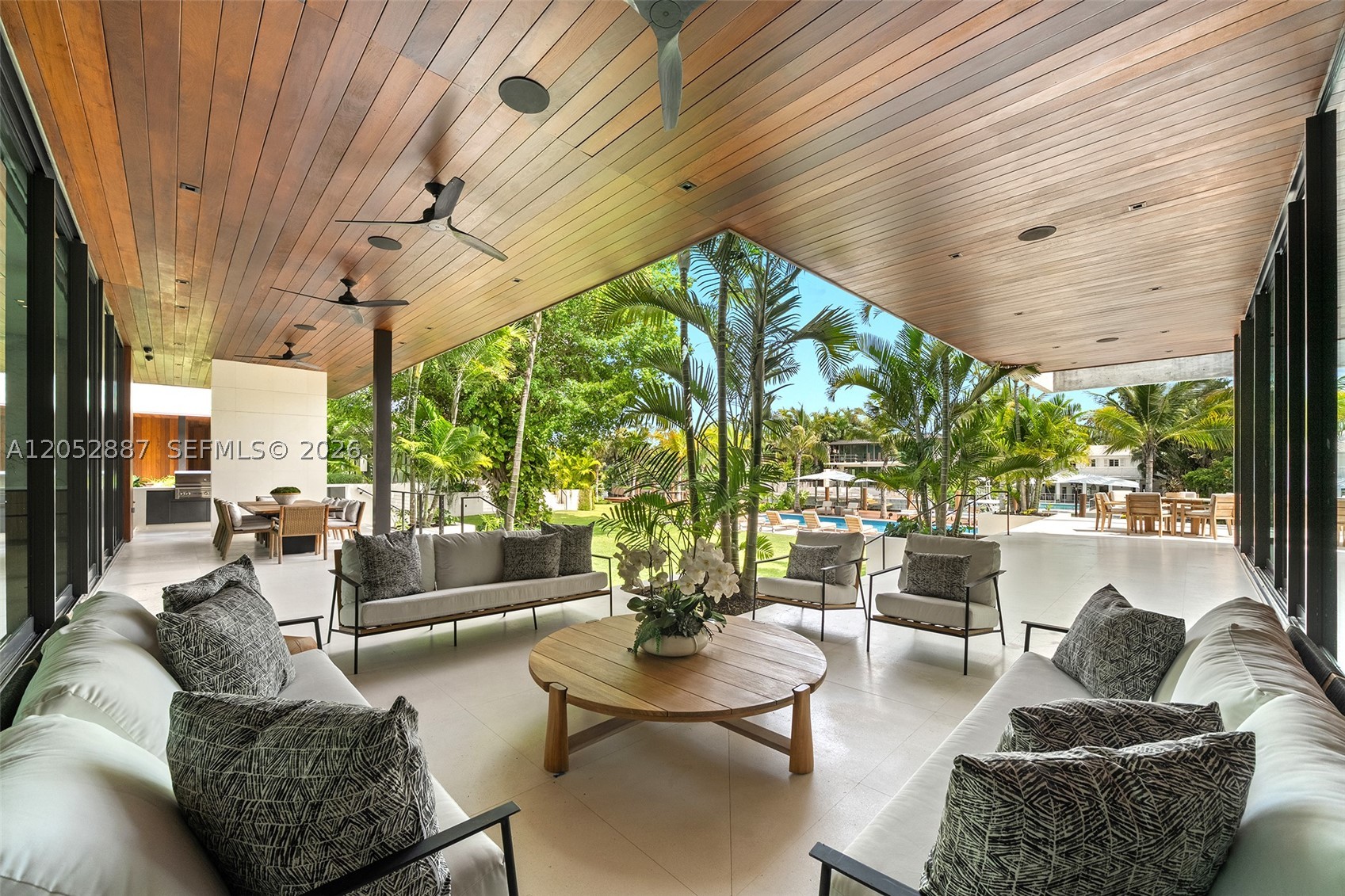 SUNSET ISLANDS-ISLAND NO 3 - Residential Lease