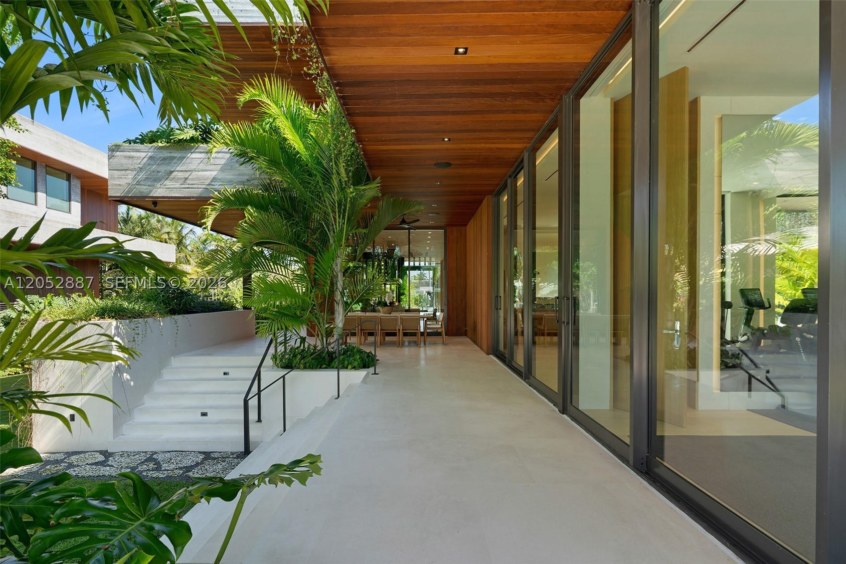 SUNSET ISLANDS-ISLAND NO 3 - Residential Lease