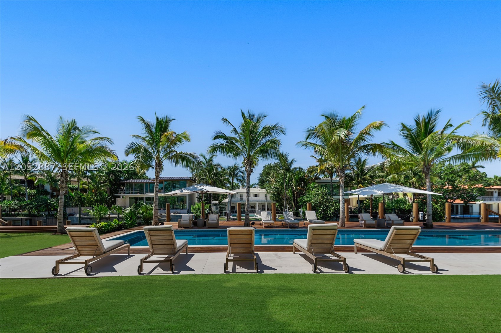 SUNSET ISLANDS-ISLAND NO 3 - Residential Lease