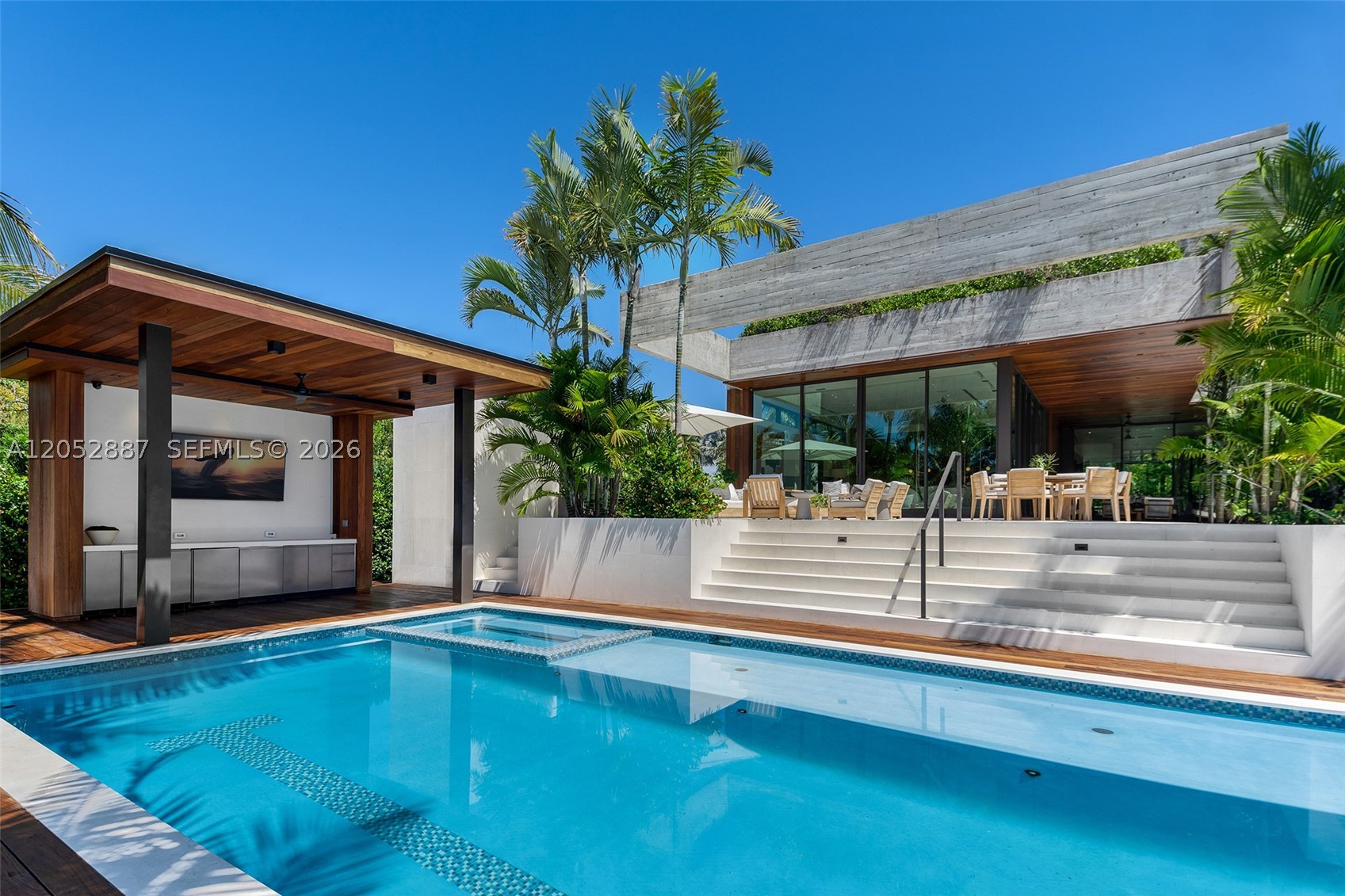SUNSET ISLANDS-ISLAND NO 3 - Residential Lease