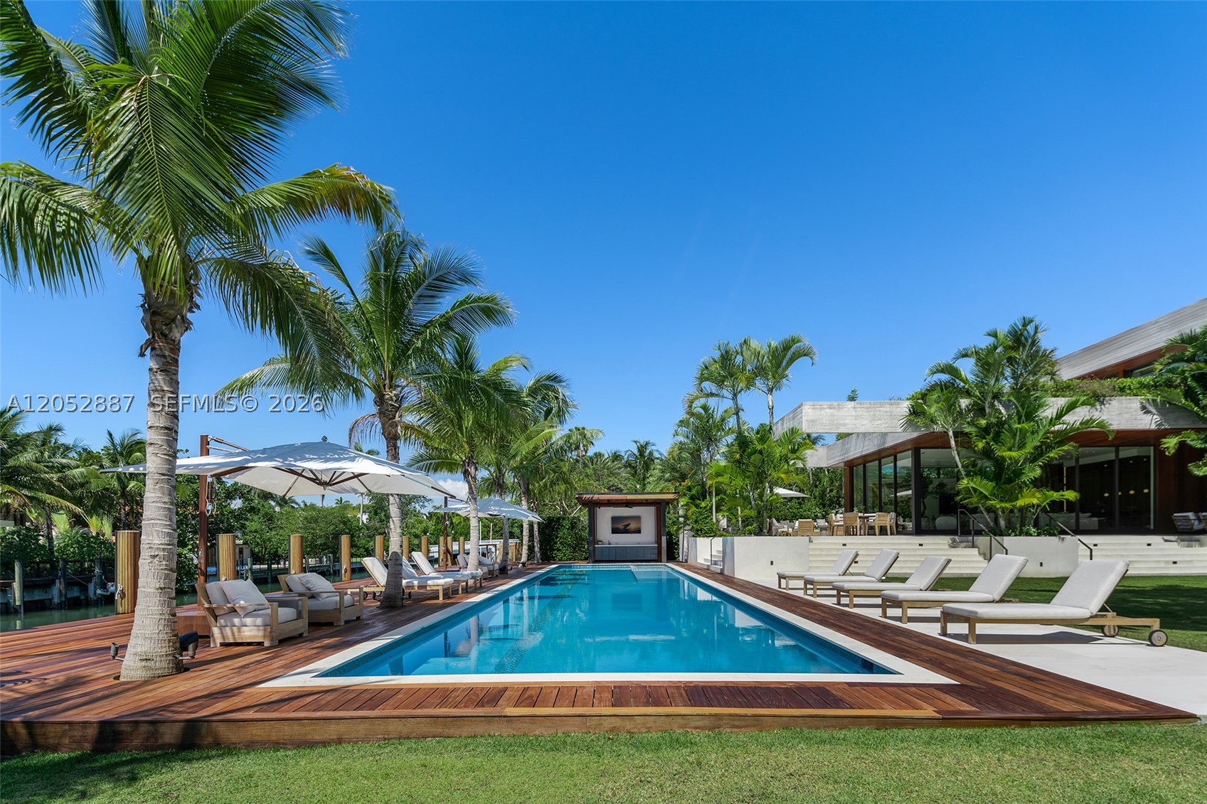 SUNSET ISLANDS-ISLAND NO 3 - Residential Lease