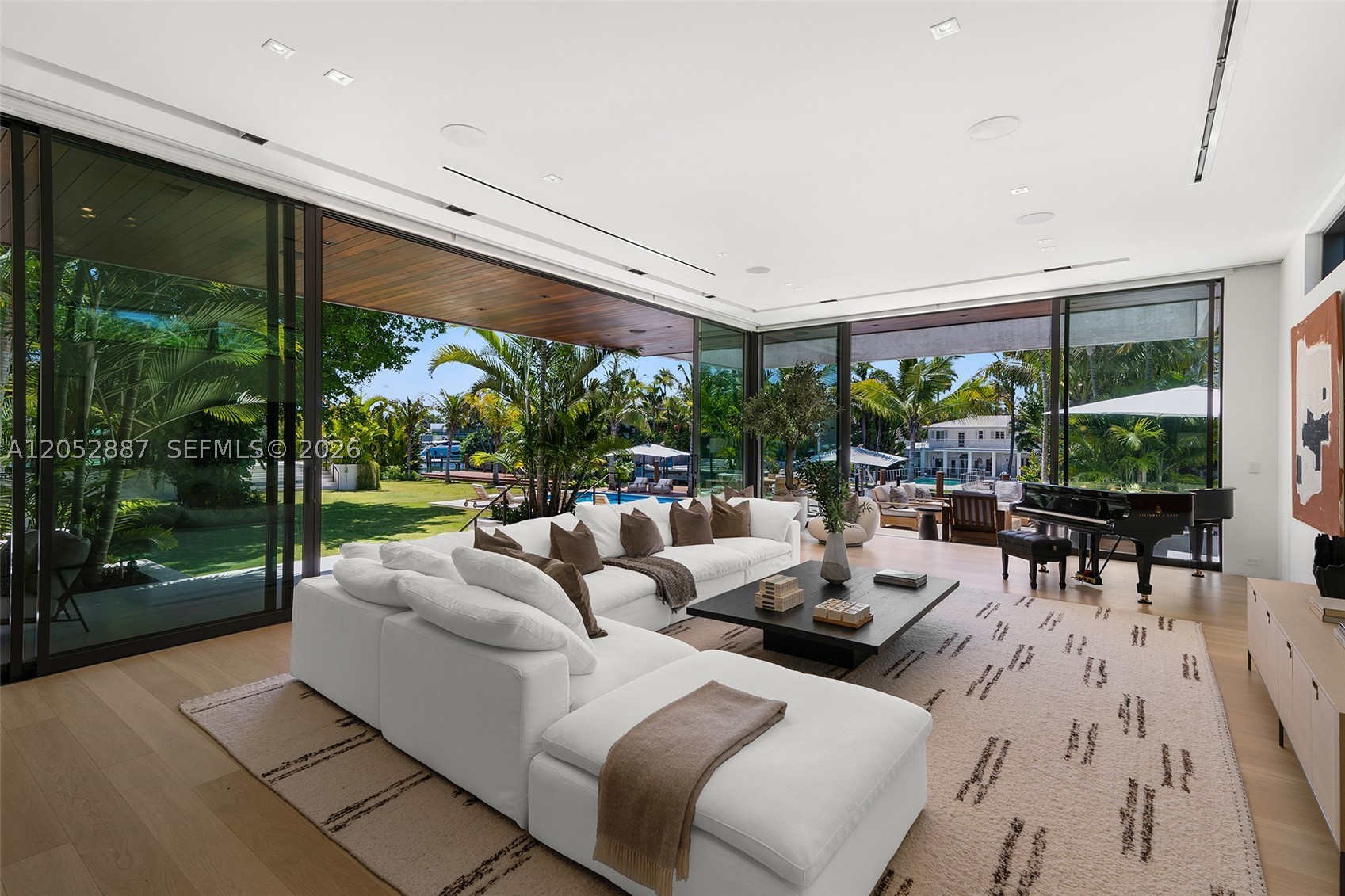 SUNSET ISLANDS-ISLAND NO 3 - Residential Lease