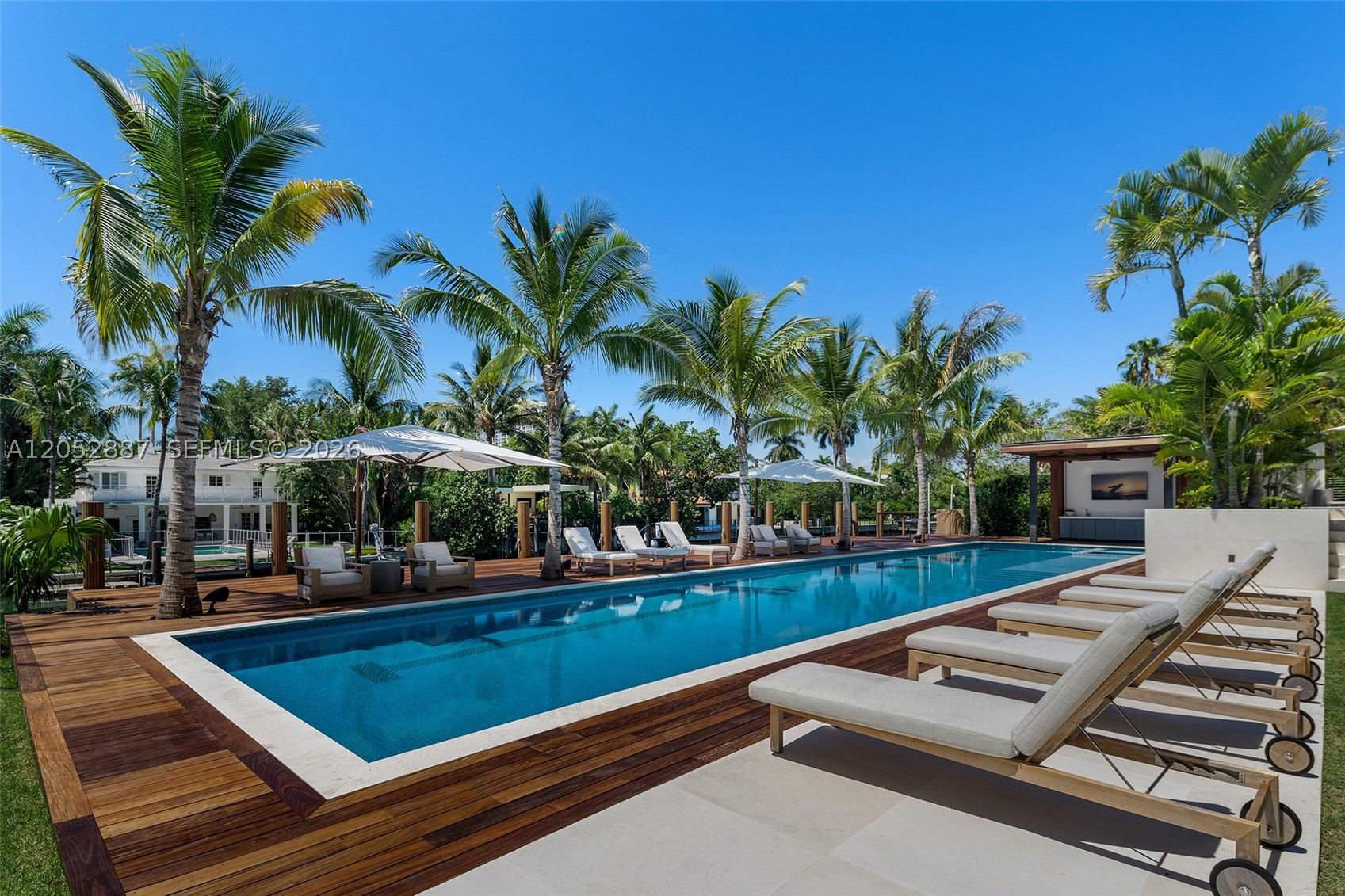 SUNSET ISLANDS-ISLAND NO 3 - Residential Lease